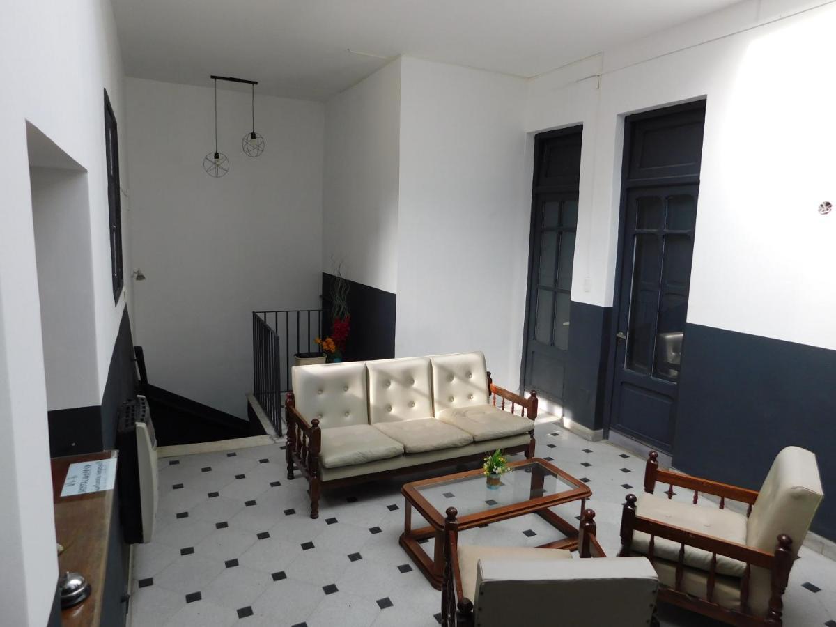 Hostal Vampaya Salta Extérieur photo
